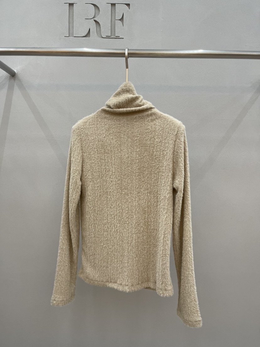 PLUS HONG-P韓國代購㊣女裝新品職業人氣熱賣長袖T恤馬海毛LORA FAMILY/PLUS HONG長袖T恤圖色2