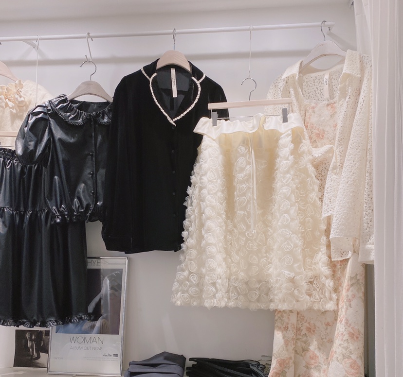 LETAILOR東大門㊣直郵女裝新品職業25秋冬襯衫蕾絲衫天鵝絨LETAILOR襯衫/蕾絲衫