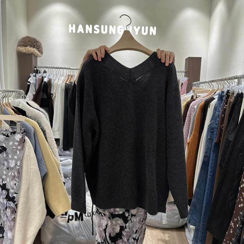 HANSUNGHYUN東大門㊣實拍女裝新款職業熱賣毛衣V領羊毛寬松HANSUNGHYUN毛衣