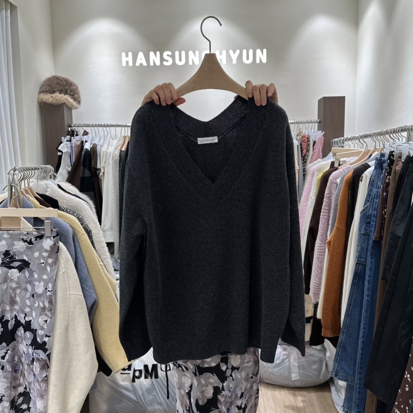 HANSUNGHYUN東大門㊣實拍女裝新款職業熱賣毛衣V領羊毛寬松HANSUNGHYUN毛衣圖色2
