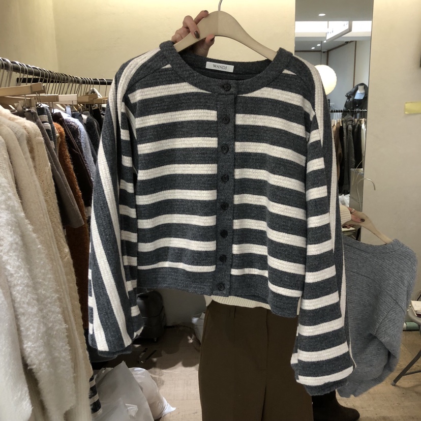 W AND J韓國代購㊣女士新款熱賣職業真品人氣25秋冬針織衫開衫W AND J針織衫圖色1