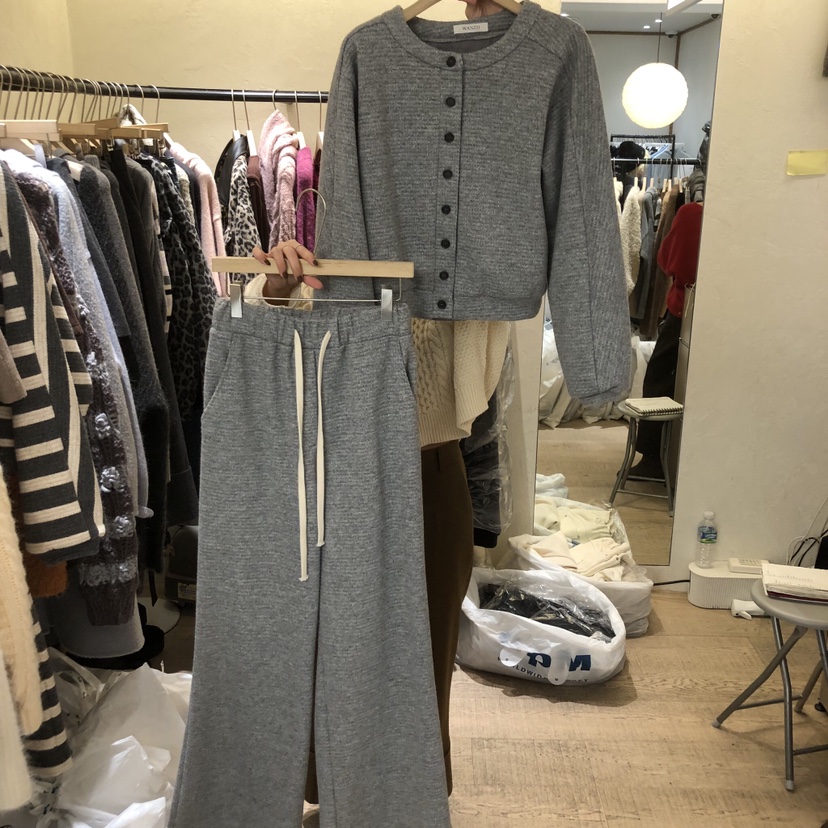 W AND J韓國代購㊣女士新款時尚熱賣休閑人氣25秋冬推薦套裝W AND J套裝圖色1