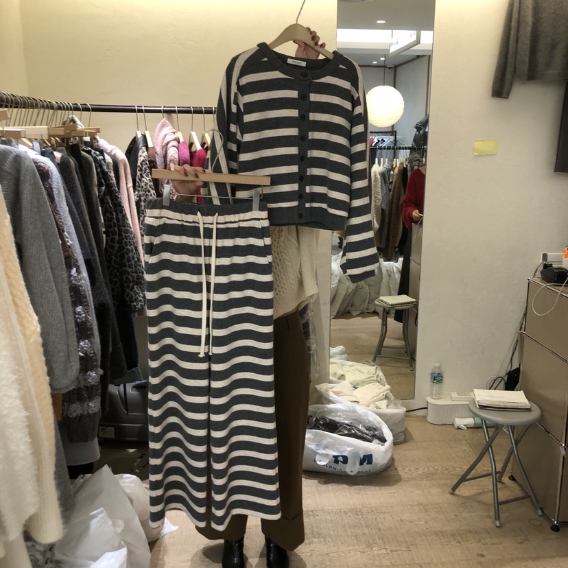 W AND J韓國代購㊣女士新款時尚熱賣休閑人氣25秋冬推薦套裝W AND J套裝圖色2