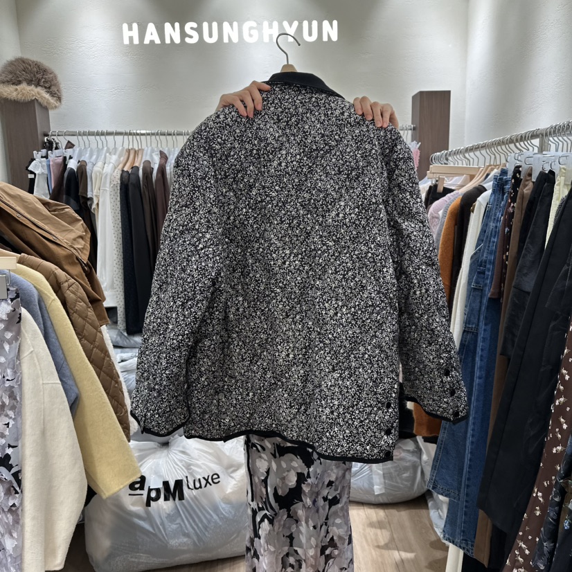HANSUNGHYUN東大門㊣實拍女裝新品休閑短款羽絨服花朵寬松鵝絨HANSUNGHYUN短款羽絨服