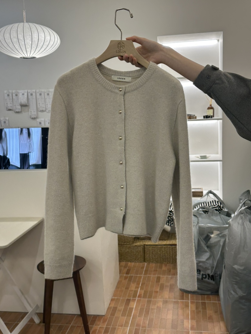 LOGON韓國直郵㊣女裝新款25秋冬職業推薦時尚熱賣針織衫浣熊LOGON針織衫圖色3