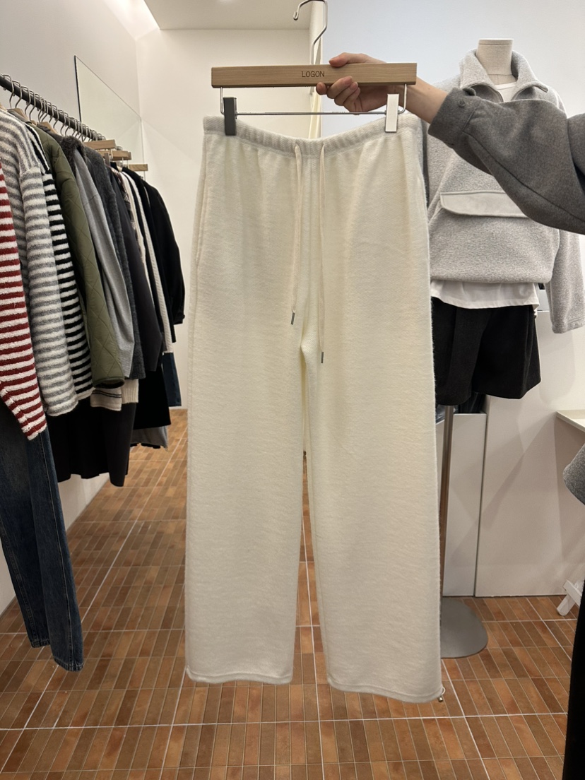 LOGON東大門㊣代購女裝新款熱賣推薦25秋冬人氣休閑褲毛絨羊毛LOGON休閑褲圖色2