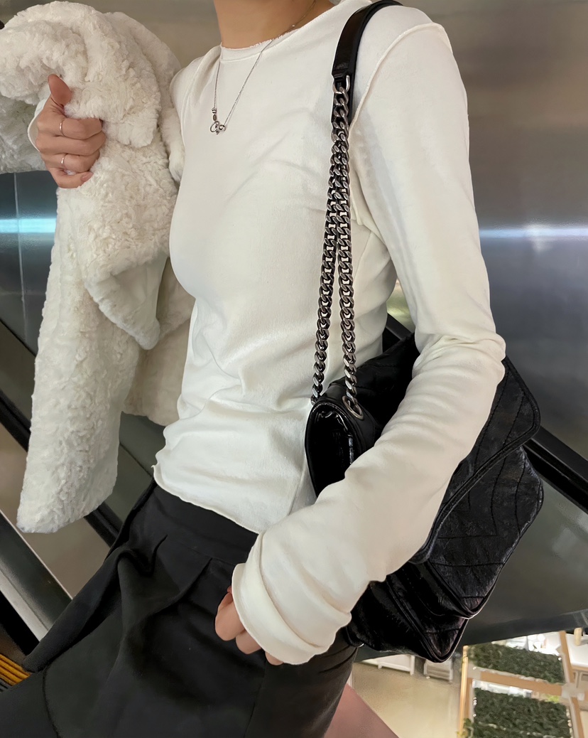 GLITTER東大門㊣實拍女裝新品25秋冬職業真品人氣熱賣長袖T恤GLITTER長袖T恤