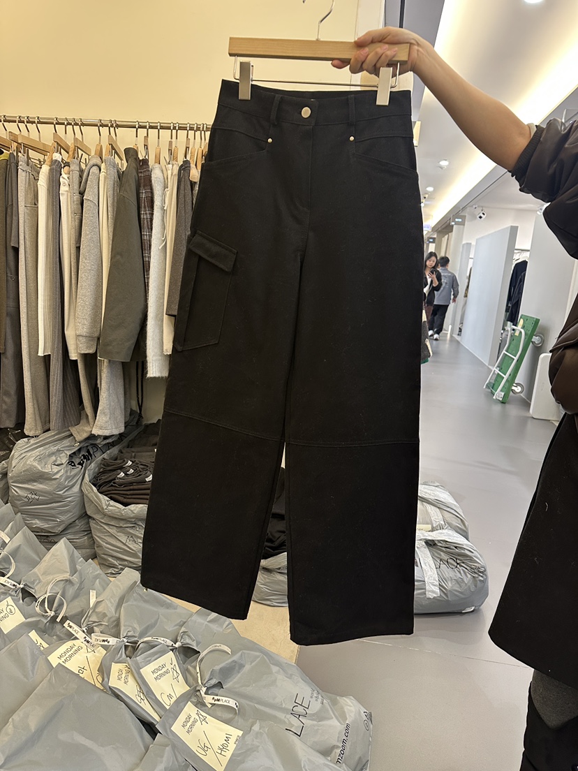 MONDAYMORING東大門㊣實拍女士新品25秋冬職業推薦休閑褲抓絨MONDAYMORING休閑褲圖色2