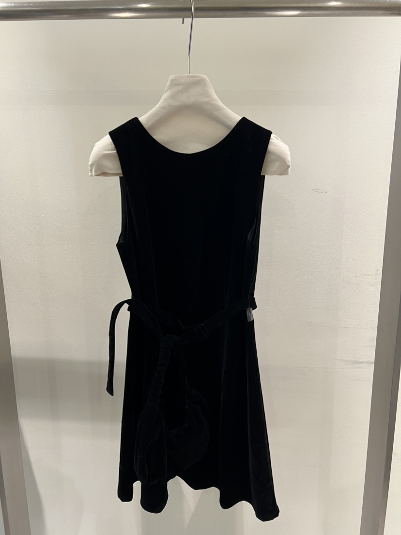 MENTOR東大門㊣代購女裝新品人氣推薦真品連衣裙天鵝絨含包MENTOR連衣裙圖色2