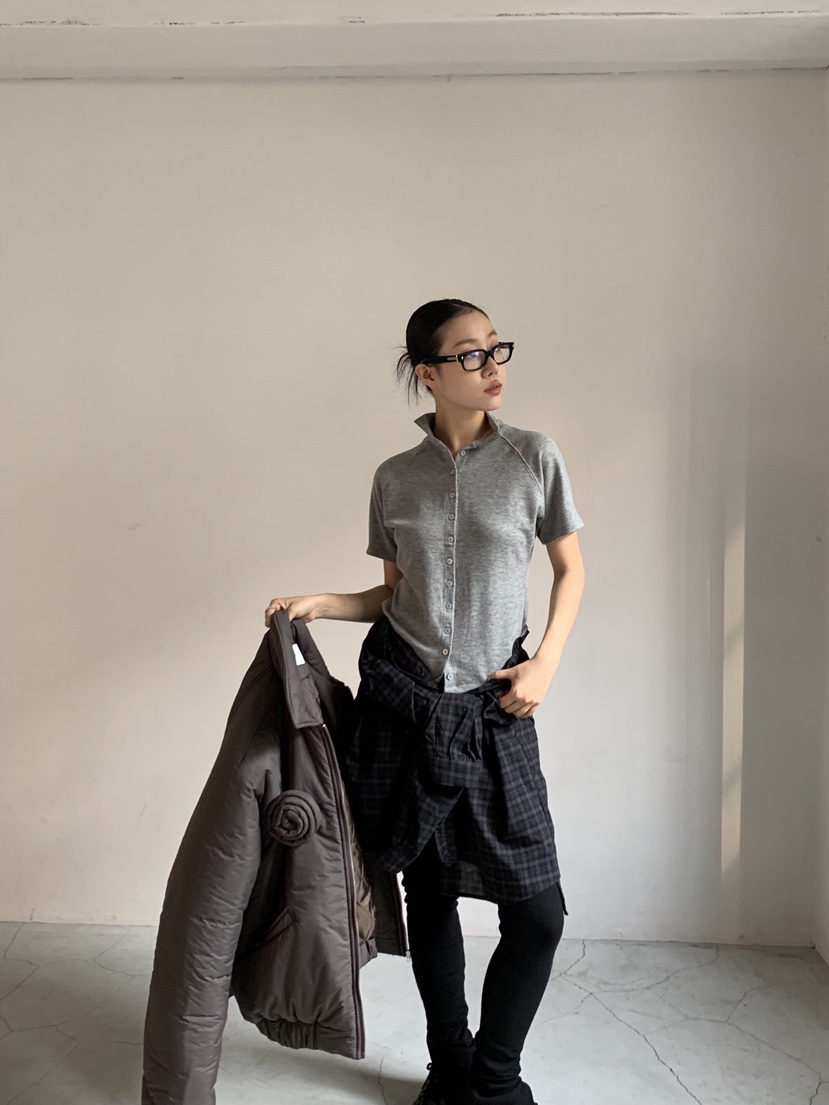 SUNDER MARKET東大門㊣代購女士新款熱賣推薦真品職業T恤紐扣SUNDER MARKETT恤