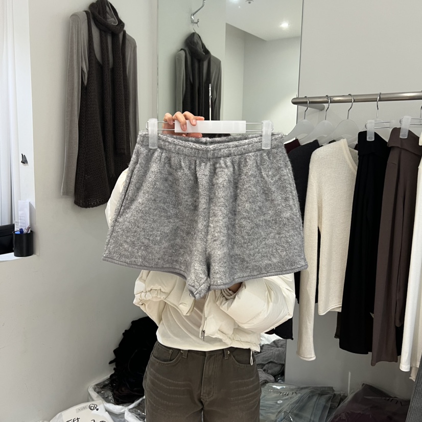 AUBE東大門㊣直郵女裝新品職業推薦熱賣人氣真品休閑短褲加絨AUBE短褲圖色1