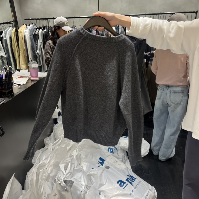 TUG東大門㊣直郵女士新品時尚真品職業熱賣推薦針織衫口袋開衫TUG針織衫