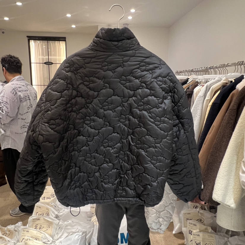 VENIR-a東大門㊣實拍女裝新款時尚熱賣真品短款棉服絎縫絨VENIR-a短款棉服