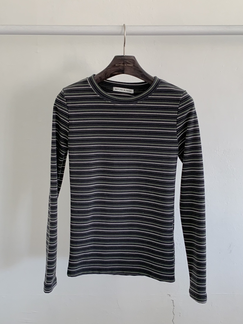 BEFORE SUNRISE東大門㊣代購女士新款熱賣真品時尚長袖T恤BEFORE SUNRISE長袖T恤圖色1