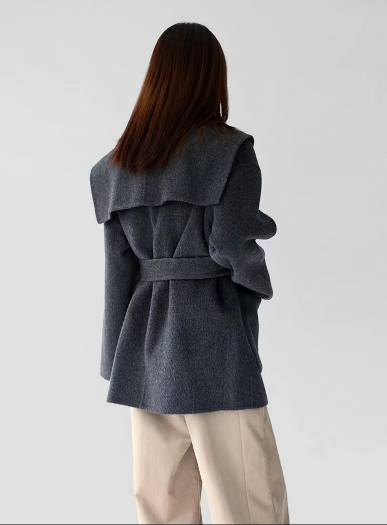 ROOMING-룸잉-T韓國直郵㊣女士新品人氣短款大衣含腰帶手工斗篷披肩ROOMING短款大衣