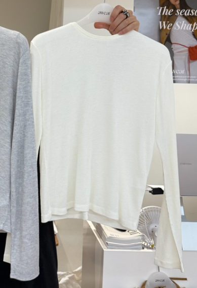 RUMIRU/AWEAR東大門㊣直郵女裝新品休閑時尚真品熱賣長袖T恤awear/RUMIRU長袖T恤圖色2