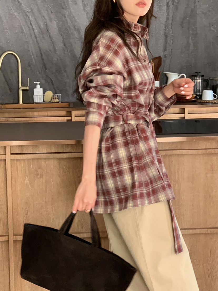 BLEECKER東大門㊣直郵女士新款熱賣25秋冬時尚人氣襯衫蕾絲衫BLEECKER襯衫/蕾絲衫