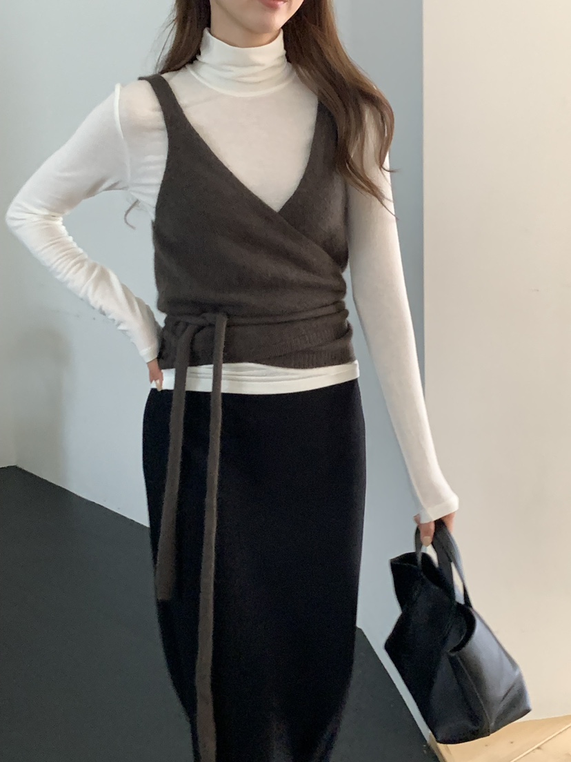 NOTICE韓國代購㊣女士新款25秋冬熱賣休閑推薦職業吊帶背心NOTICE吊帶/背心