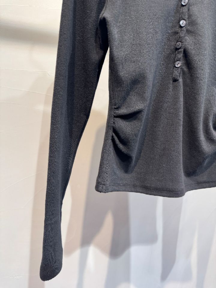 1.3東大門㊣代購女裝新品休閑職業真品25秋冬推薦長袖T恤紐扣1.3長袖T恤