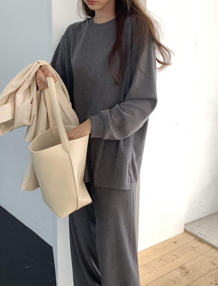 NOTICE東大門㊣實拍女士新品推薦時尚25秋冬職業長袖T恤抓絨NOTICE長袖T恤