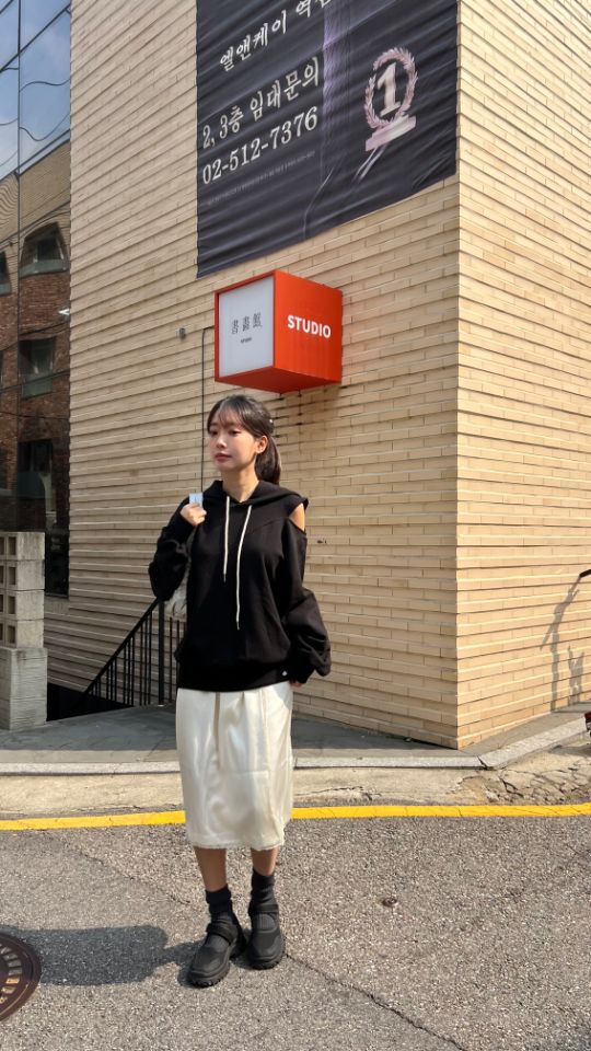 HEY/TO SEWING韓國直郵㊣女士新款休閑職業推薦熱賣衛衣刺繡BY HEY/TO SEWING衛衣