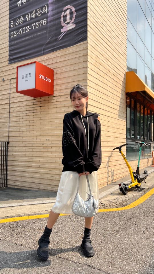 HEY/TO SEWING韓國直郵㊣女士新款休閑職業推薦熱賣衛衣刺繡BY HEY/TO SEWING衛衣圖色3