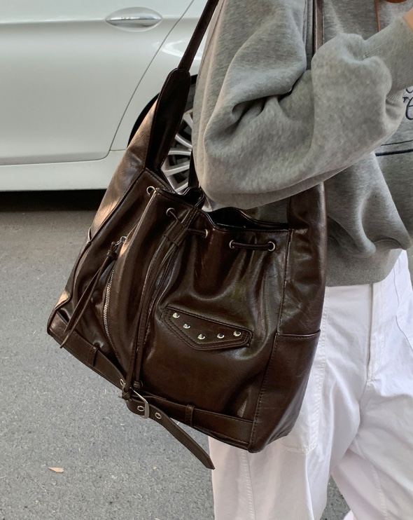 POSH BLUE東大門㊣實拍女裝新款推薦人氣職業單肩斜跨包口袋POSH BLUE單肩/斜跨包