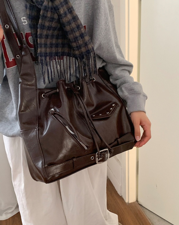 POSH BLUE東大門㊣實拍女裝新款推薦人氣職業單肩斜跨包口袋POSH BLUE單肩/斜跨包