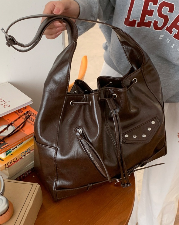 POSH BLUE東大門㊣實拍女裝新款推薦人氣職業單肩斜跨包口袋POSH BLUE單肩/斜跨包