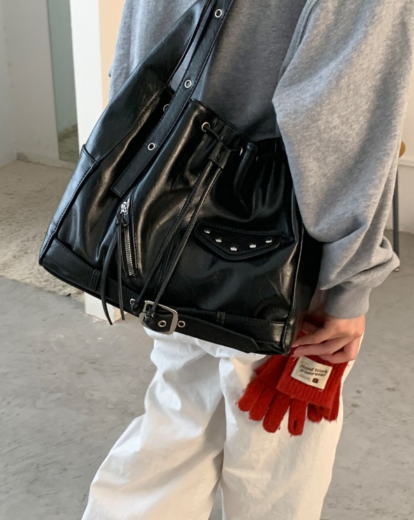 POSH BLUE東大門㊣實拍女裝新款推薦人氣職業單肩斜跨包口袋POSH BLUE單肩/斜跨包