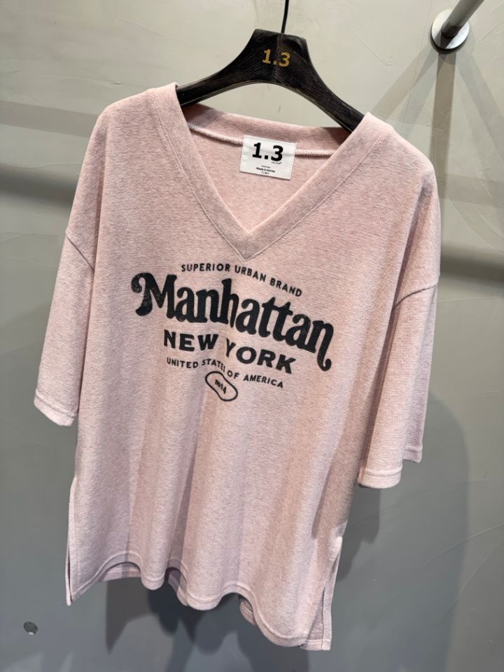 1.3韓國直郵㊣女裝新款熱賣人氣休閑25秋冬時尚職業推薦T恤1.3T恤