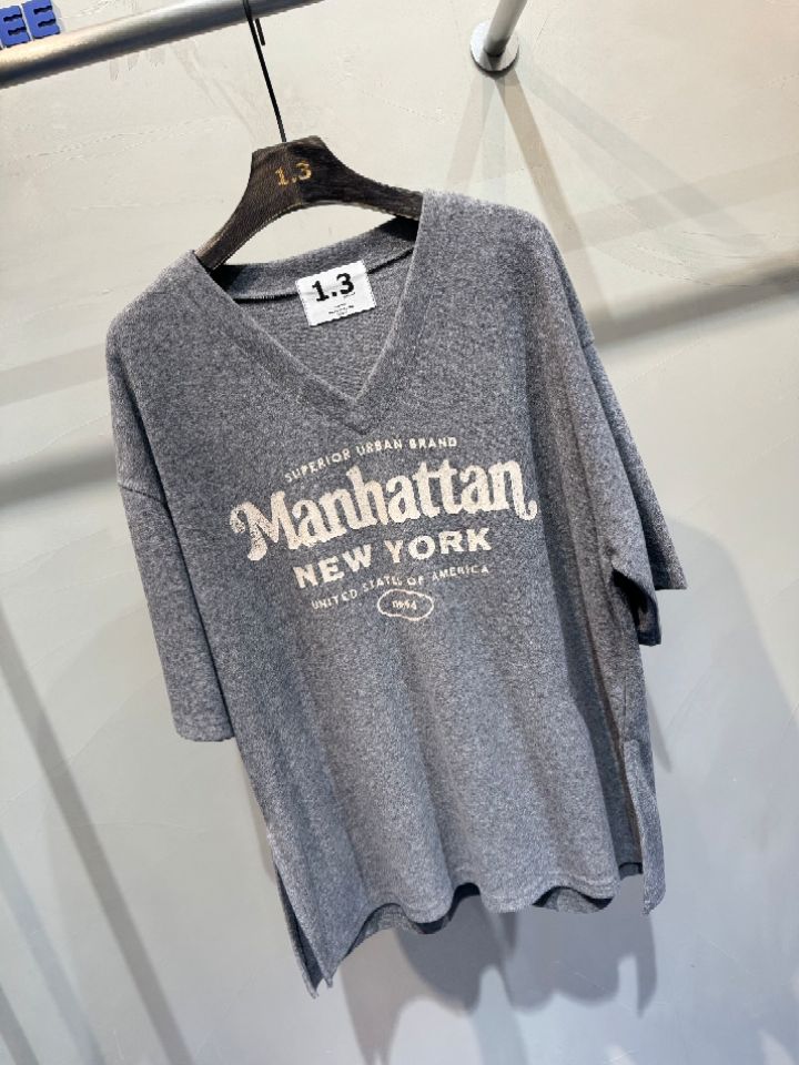 1.3韓國直郵㊣女裝新款熱賣人氣休閑25秋冬時尚職業推薦T恤1.3T恤