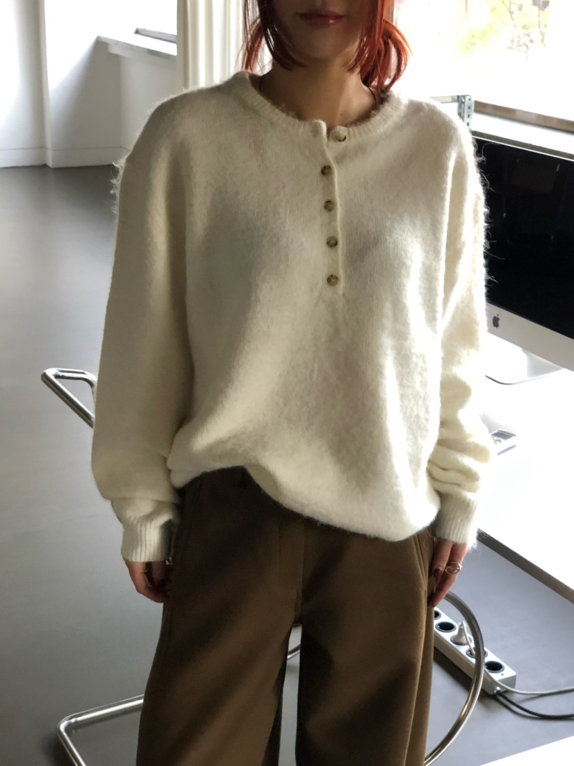 OVER NEAR東大門㊣直郵女裝新款熱賣時尚休閑針織衫不含內搭OVER NEAR針織衫