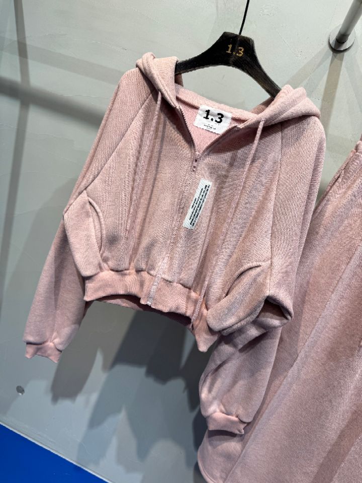 1.3韓國直郵㊣女士新品休閑推薦職業時尚真品人氣熱賣套裝1.3套裝