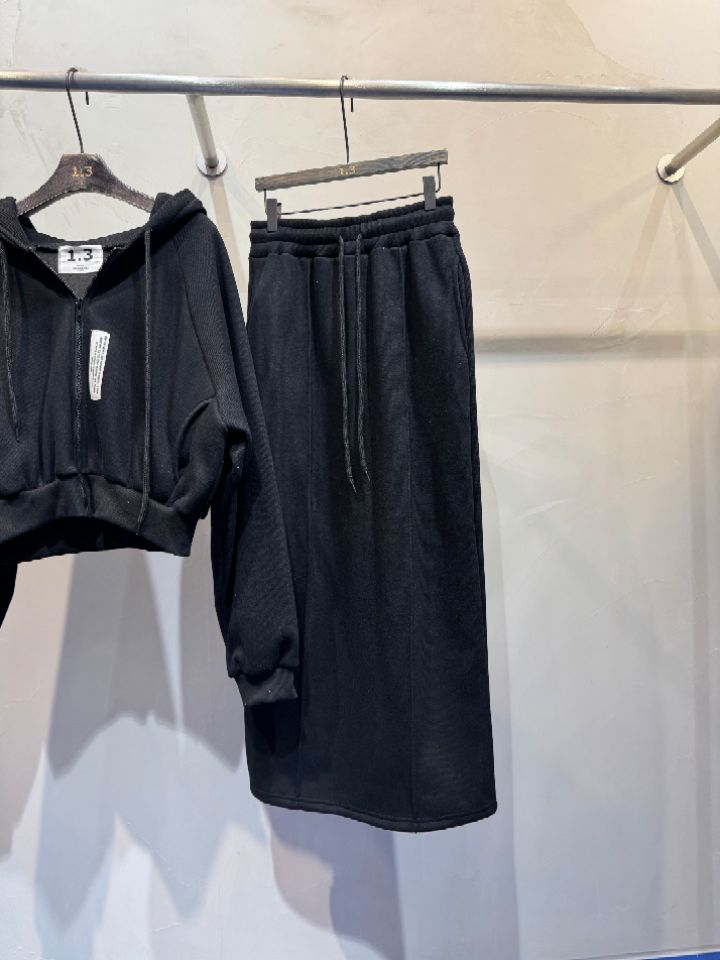 1.3韓國直郵㊣女士新品休閑推薦職業時尚真品人氣熱賣套裝1.3套裝