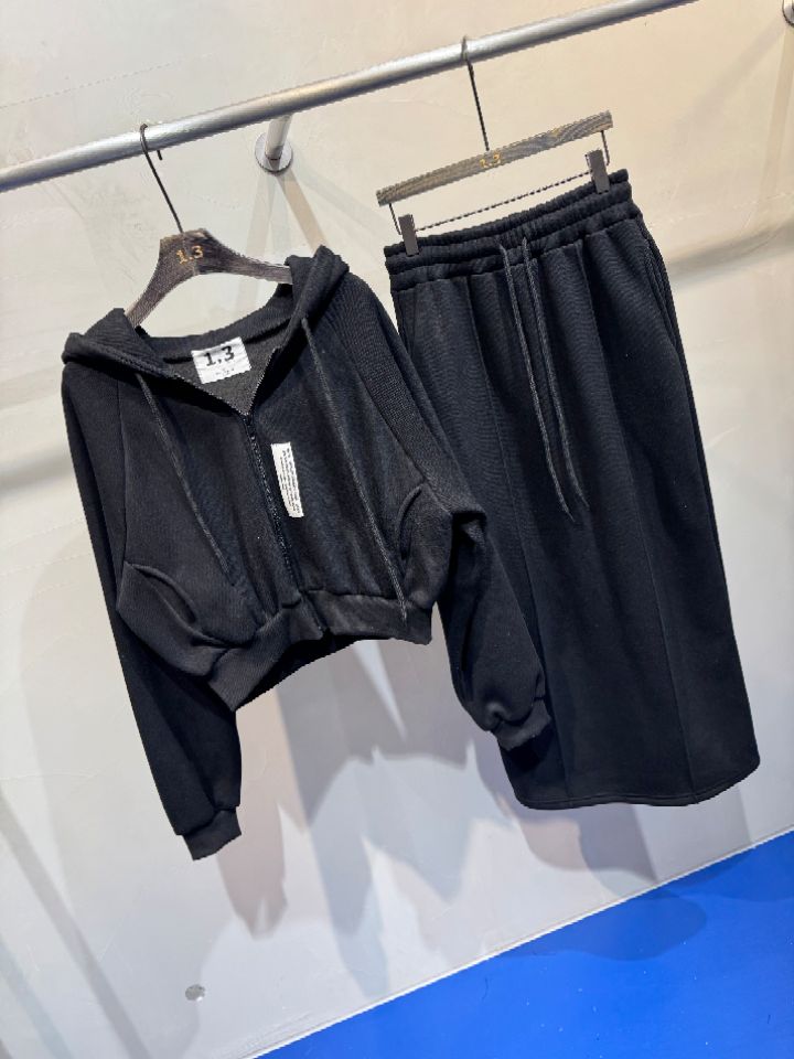 1.3韓國直郵㊣女士新品休閑推薦職業時尚真品人氣熱賣套裝1.3套裝