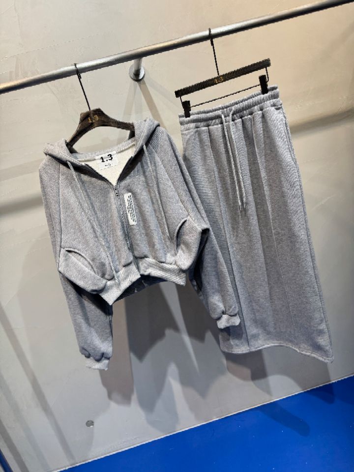 1.3韓國直郵㊣女士新品休閑推薦職業時尚真品人氣熱賣套裝1.3套裝