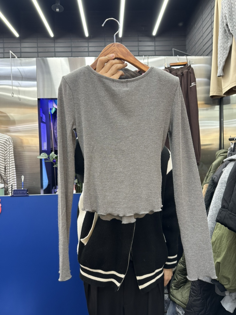 BLACK BABI東大門㊣直郵女士新款休閑時尚長袖T恤修身褶皺BLACK BABI長袖T恤