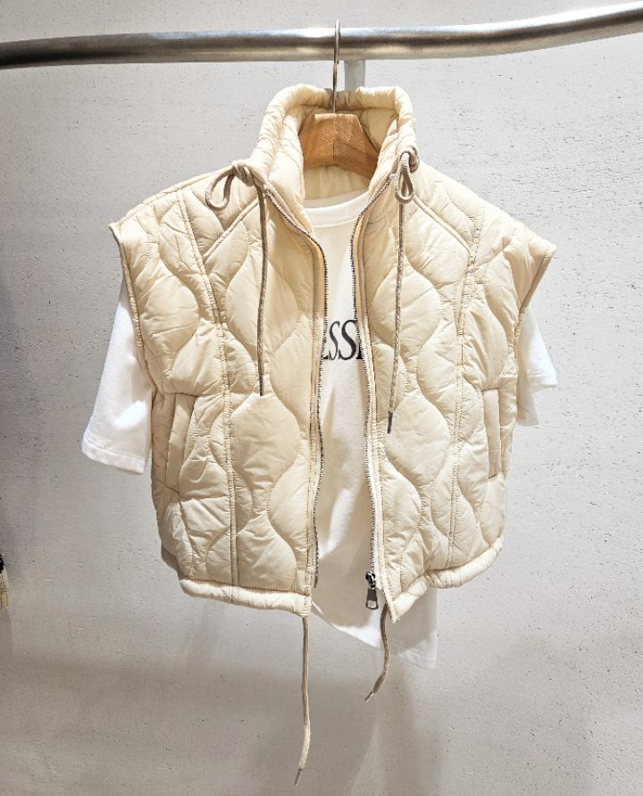 BOBBIE DOLL東大門㊣代購女裝新款真品人氣推薦職業25秋冬馬甲BOBBIE DOLL馬甲圖色2