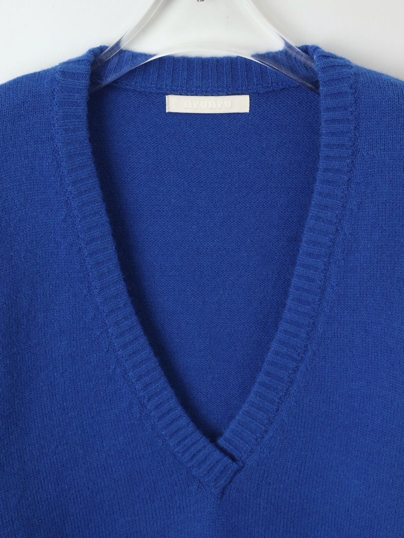 CCW東大門㊣實拍女士新款時尚職業熱賣真品人氣休閑25秋冬針織衫CCW--NYUNYU針織衫