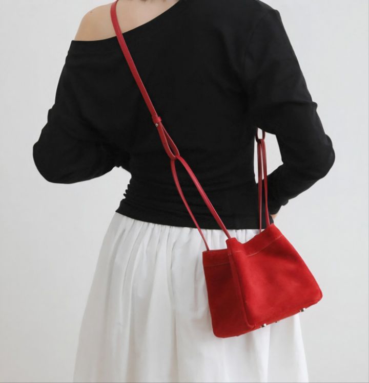 TROUVAILLE東大門㊣直郵女士新品人氣手拿包腋下包絨面革牛皮TROUVAILLE手拿包/腋下包