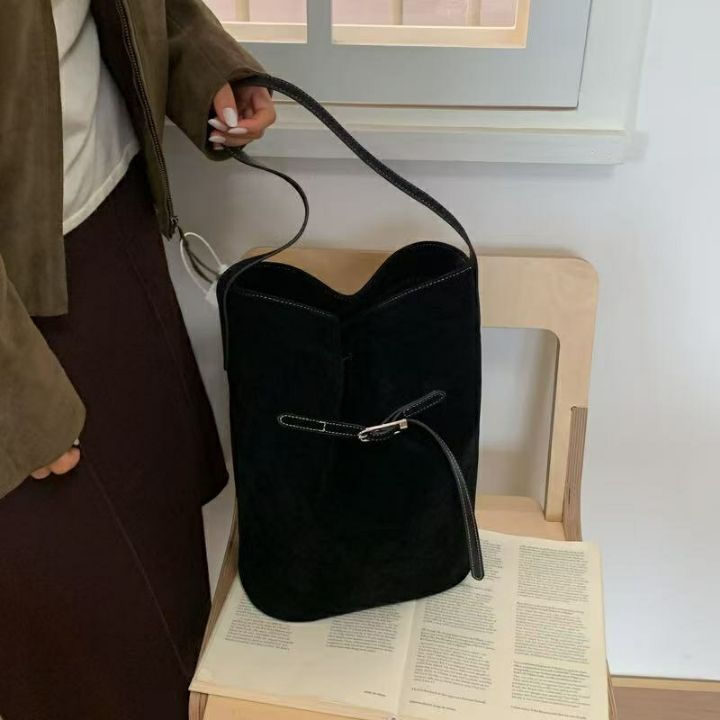 TROUVAILLE東大門㊣實拍女裝新品職業人氣25秋冬單肩斜跨包麂皮TROUVAILLE單肩/斜跨包