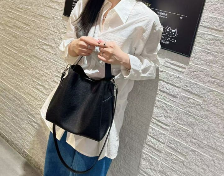 TROUVAILLE韓國直郵㊣女士新款熱賣25秋冬手拿包腋下包牛皮TROUVAILLE手拿包/腋下包