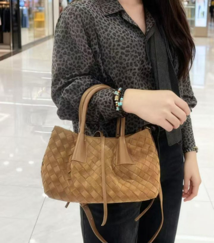 TROUVAILLE東大門㊣實拍女裝新款推薦手拿包腋下包含小包絨面革牛皮TROUVAILLE手拿包/腋下包