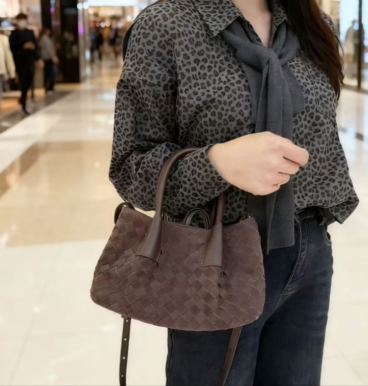 TROUVAILLE東大門㊣實拍女裝新款推薦手拿包腋下包含小包絨面革牛皮TROUVAILLE手拿包/腋下包