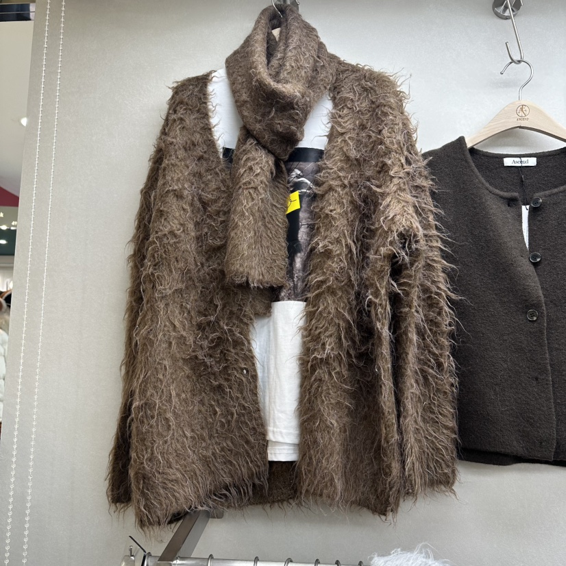 ASCEND東大門㊣實拍女裝新款25秋冬套裝羊駝毛含圍巾兩件套套裝ASCEND套裝圖色2