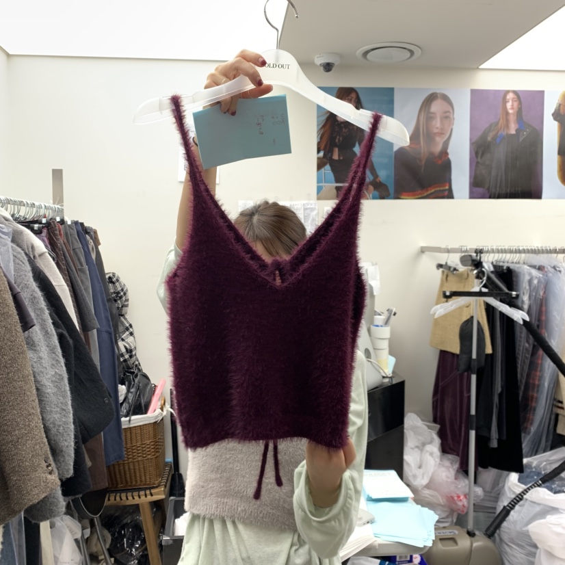SOLD OUT東大門㊣直郵女裝新款時尚人氣吊帶背心不含內搭絨SOLD OUT吊帶/背心圖色2