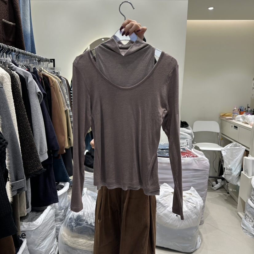 AT THE END東大門㊣直郵女士新款休閑推薦熱賣長袖T恤假兩件AT THE END長袖T恤圖色2
