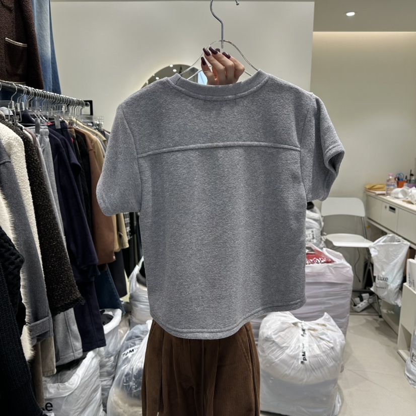 AT THE END韓國代購㊣女裝新款職業推薦真品休閑時尚人氣T恤AT THE ENDT恤