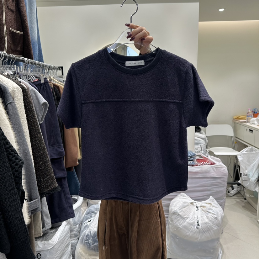 AT THE END韓國代購㊣女裝新款職業推薦真品休閑時尚人氣T恤AT THE ENDT恤圖色2